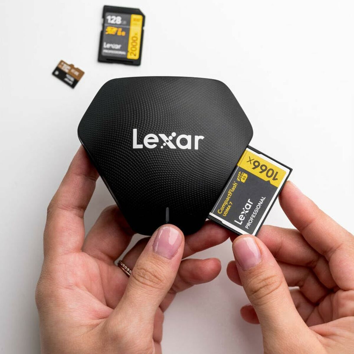 Čítačka Kariet 3 v 1 Lexar Professional Čierna